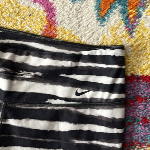 NIKE ONE LEGEND STRIPE LEGGINGS MEDIUM - Picture 3 of 6